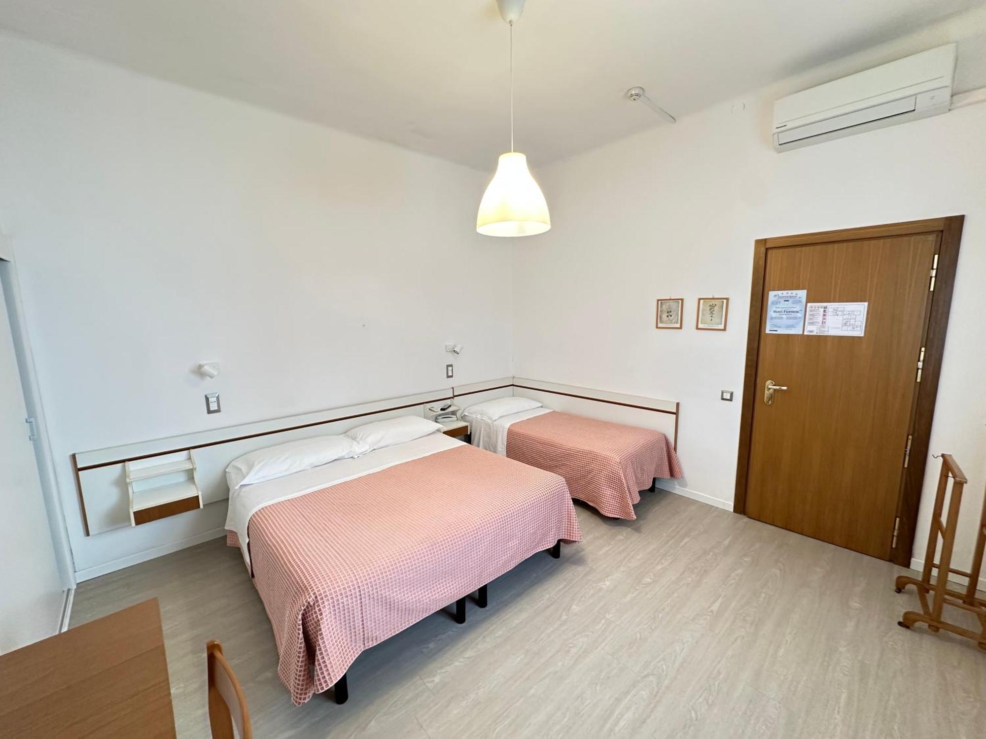 Hotel Fiorenza Milano Marittima Esterno foto