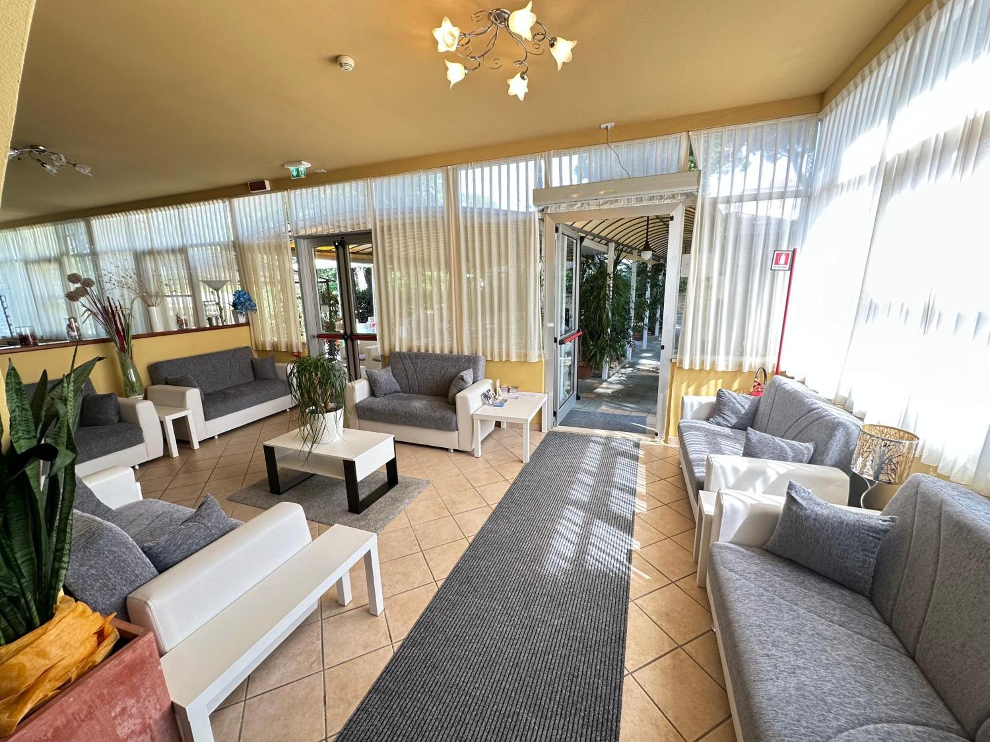 Hotel Fiorenza Milano Marittima Esterno foto